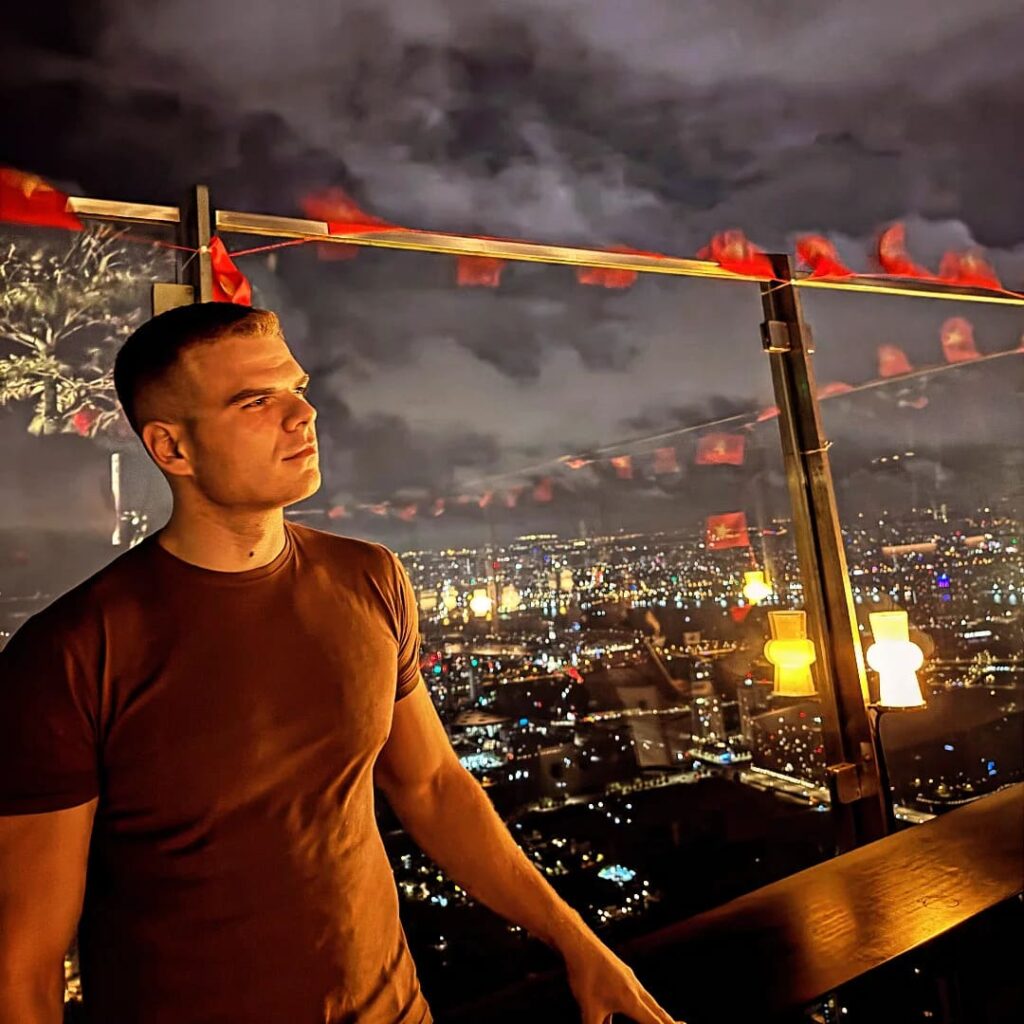 Stefan Tosic - Relationship coach for men